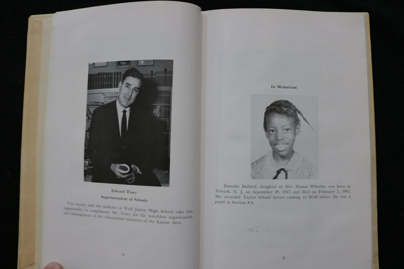 1961 WOLF JUNIOR HIGH SCHOOL YEARBOOK - EASTON, PENNSYLVANIA - YB 3497