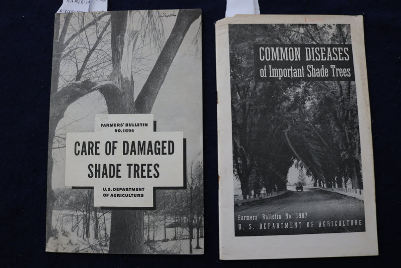 1942 & 1948 SHADE TREES CARE & COMMON DISEASES SOFTCOVER BOOKS -LOT OF 2- K 1414