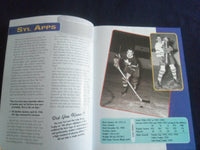 2011 PAUL ROMANUK HOCKEY SUPERSTARS MAGAZINE - VOLUME 1 - WAYNE GRETZKY - F 254G
