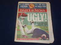 2003 OCT 12 NEW YORK DAILY NEWS NEWSPAPER - MARTINEZ THROWS ZIMMER DOWN- NP 4079