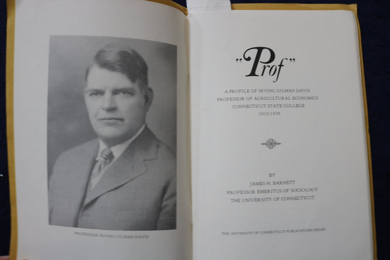 1971 PROF - A PROFILE OF IRVING GILMAN DAVIS SOFTCOVER BY J. BARNETT - K 1395