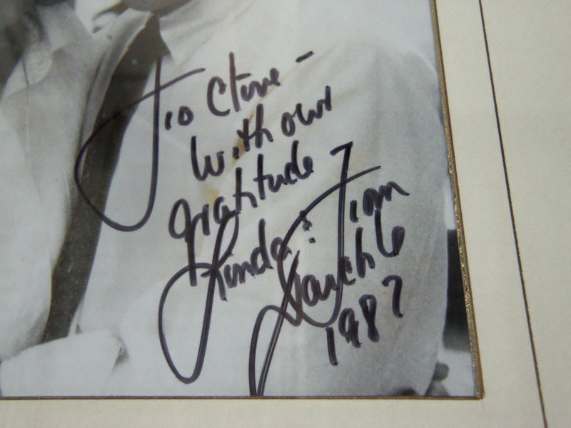 1987 LINDA & TOM DASCHLE SIGNED PHOTO & INVITATION FRAMED 12 X 21 3/4