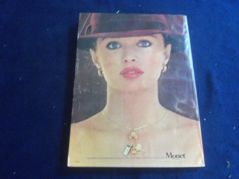 1978 NOVEMBER GLAMOUR MAGAZINE - MAARET HALINEN COVER - B 4165S