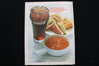 1966 OCTOBER BOYS' LIFE MAGAZINE - PEOPLE IN A CAR COVER - E 9958