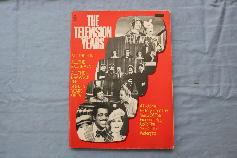 1974 THE TELEVISION YEARS MAGAZINE - PICTORIAL HISTORY COVER - E 18718