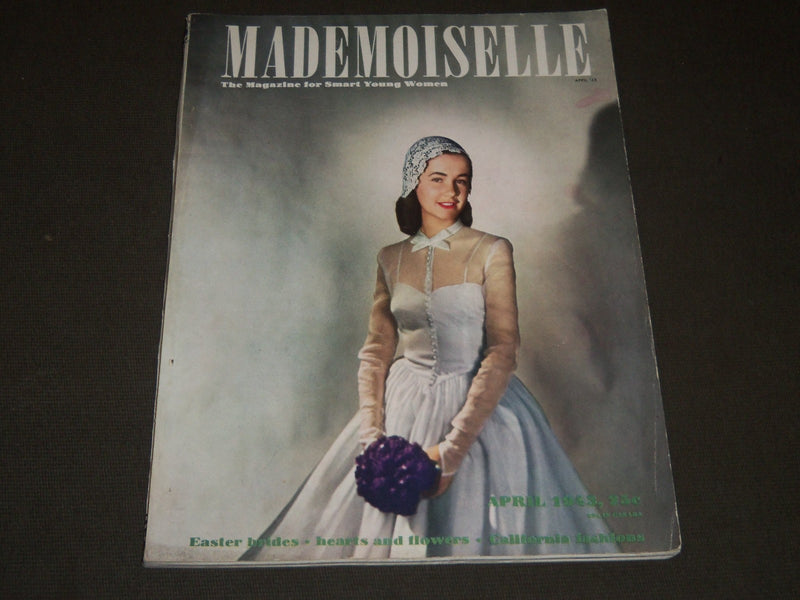 1943 APRIL MADEMOISELLE MAGAZINE - NICE COVER & PHOTOS - ST 4318