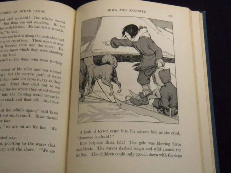 1926 THE PATHWAY TO READING FOURTH BOOK BY BESSIE COLEMAN - KD 4814T