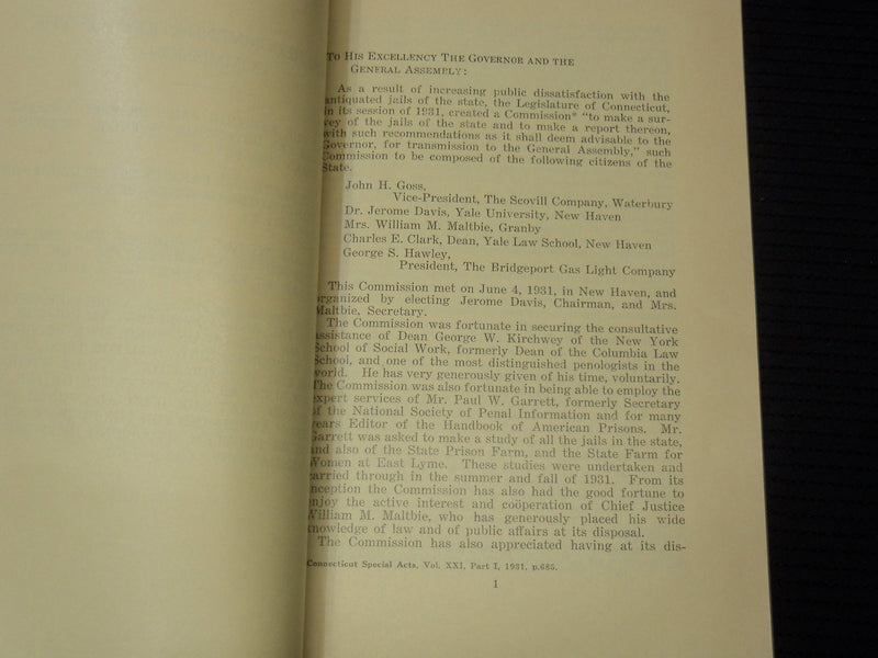 1932 STATE OF CONNECTICUT LEGISLATIVE COMMISSION ON JAILS REPORT - K 2696