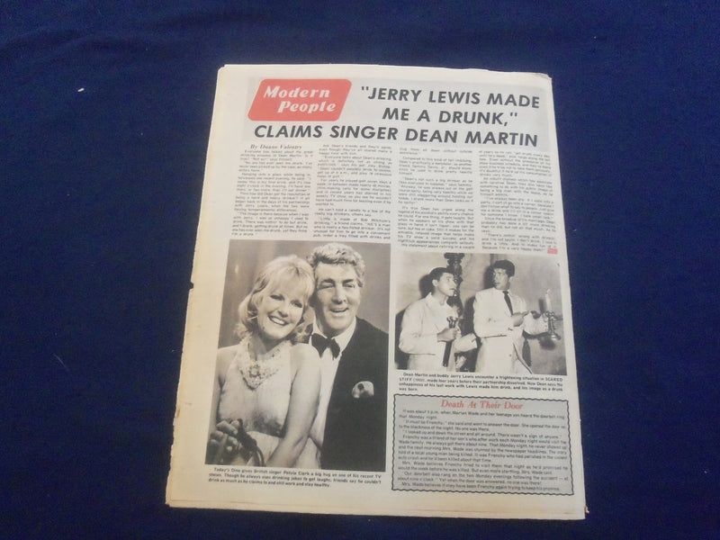 1973 AUGUST 26 MODERN PEOPLE NEWSPAPER - JERRY LEWIS MADE ME A DRUNK - NP 5682