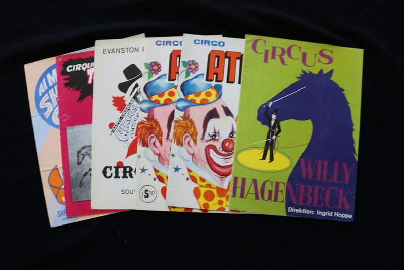 1930'S-1970'S CIRCUS PROGRAMS AND MAGAZINES - LOT OF 60 - O 3667