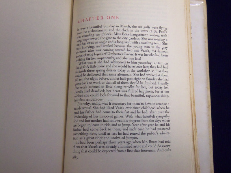 1951 UMBERTO'S CIRCUS HARDCOVER BOOK BY EDUARD BASS- KD 703G