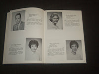 1961 MOORESETOWN FRIENDS' SCHOOL YEARBOOK - MOORESTOWN, NEW JERSEY - YB 2275