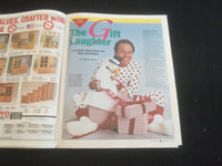 1991 DECEMBER 22 NEW YORK LIVE - DAILY NEWS SUPPLEMENT - BILLY CRYSTAL - NP 5886