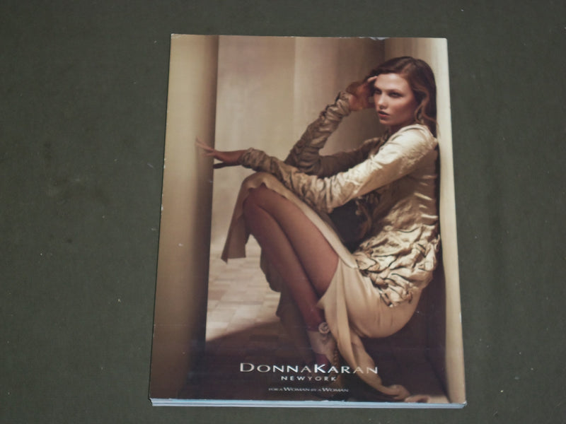 2011 MARCH HARPER'S BAZAAR MAGAZINE - MAGDALENA FRACKOWIAK COVER - B 3651