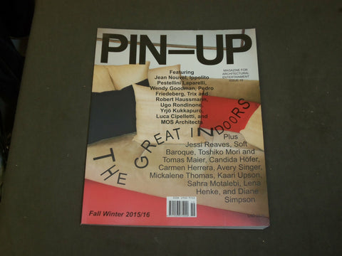 2015/2016 FALL/WINTER PIN-UP MAGAZINE - THE GREAT INDOORS - B 5118
