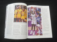 1993 SHAQ! AN UNAUTHORIZED BIOGRAPHY MAGAZINE - ST 457V