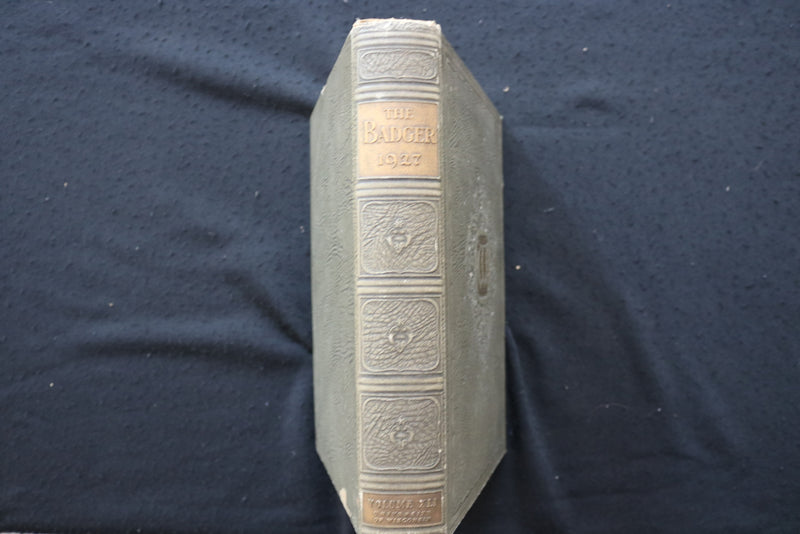 1927 THE BADGER UNIVERSITY OF WISCONSIN YEARBOOK - MADISON, WISCONSIN - YB 3506