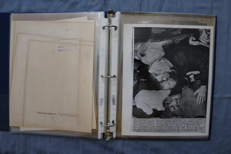 1960'S-1970'S POLITICAL ORIGINAL NEWS PHOTOS ALBUM - 27 PHOTOS - #35