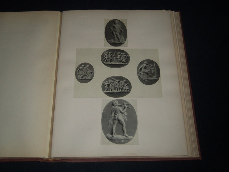 1874 MEMORIALS OF WEDGWOOD VOLUME BY ELIZA METEYARD - NICE PLATES - Z 54