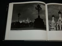 2002 REFLECTIONS MOSCOW IN PHOTOGRAPHS HARDCOVER BOOK -RUSSIAN & ENGLISH- R 704J