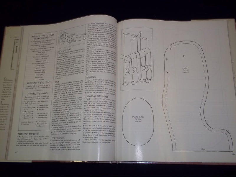 1992 OLD FASHIONED DOLLS AND TOYS BOOK BY BETTER HOMES & GARDEN - CRAFT - KD 539