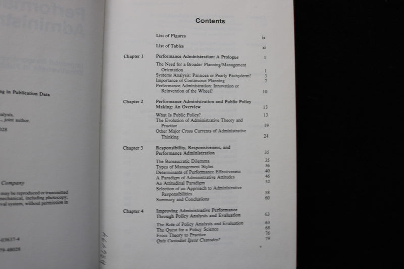 1980 PERFORMANCE ADMINISTRATION HARDCOVER BOOK BY STEISS & DANEKE - KD 9733