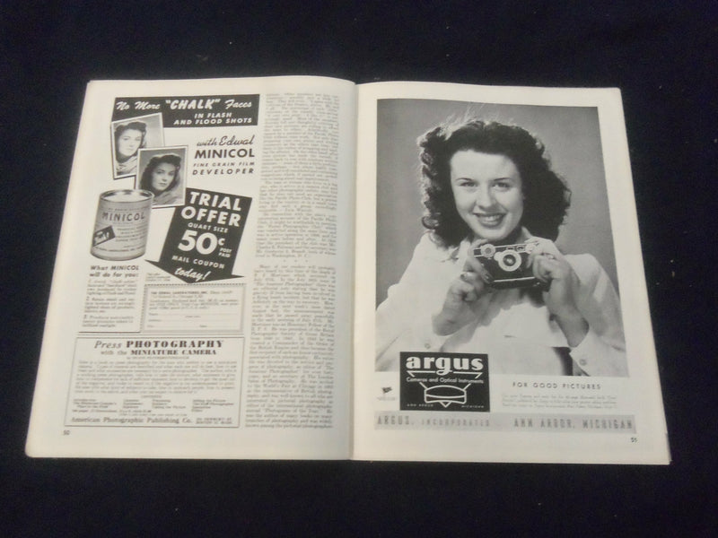1944 OCT AMERICAN PHOTOGRAPHY MAGAZINE - GREAT COVER, PHOTOS & ADS - SP 4713N