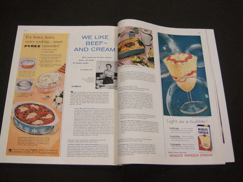 1957 MARCH LADIES HOME JOURNAL MAGAZINE - BEAUTIFUL FRONT COVER - ST 1896