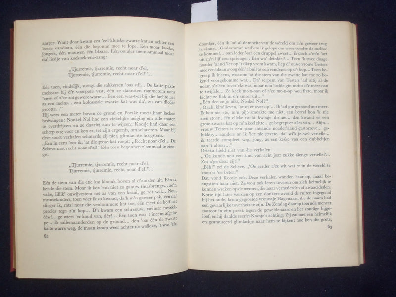 1930'S POESKE EEN BRABANTSE ROMAN HARDCOVER BOOK BY A. M. DE JONG - KD 8953
