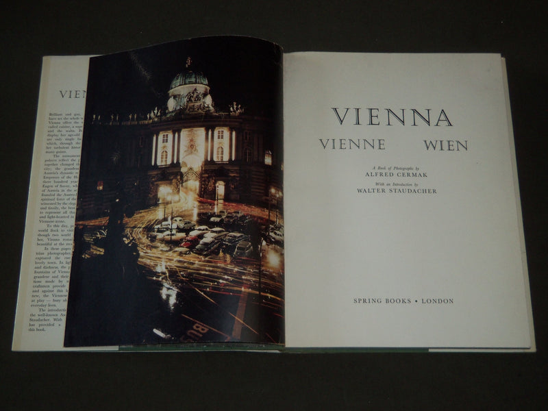 1966 FAMOUS CITIES OF THE WORLD VIENNA BOOK - 2ND IMPRESSION - I 389