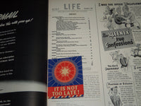 1939 DECEMBER 4 LIFE MAGAZINE - UCLA COED AND DATE - L 159