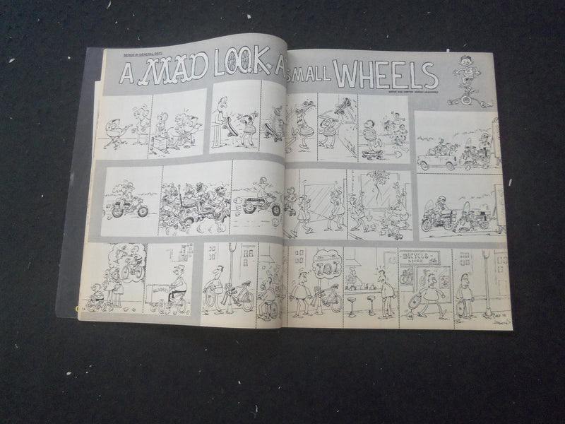 1989 MARCH MAD MAGAZINE - ILLUSTRATED COVER AND STORIES - SP 961P