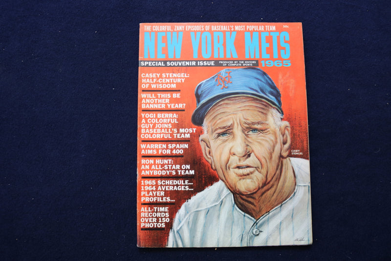 1965 NEW YORK METS MAGAZINE - CASEY STENGEL COVER - E 11908