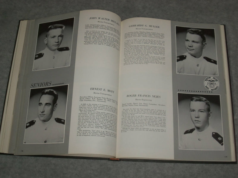 1965 EIGHT BELLS SUNY MARITIME COLLEGE YEARBOOK - FORT SCHUYLER, NY - YB 2037