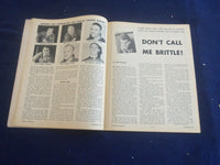 1961 FEBRUARY HOCKEY PICTORIAL MAGAZINE - RALPH BACKSTROM COVER - ST 200M