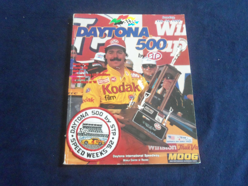 1992 FEB 16 34TH DAYTONA 500 RACING PROGRAM W/PATCH - GREAT PHOTOS - SP 3744E