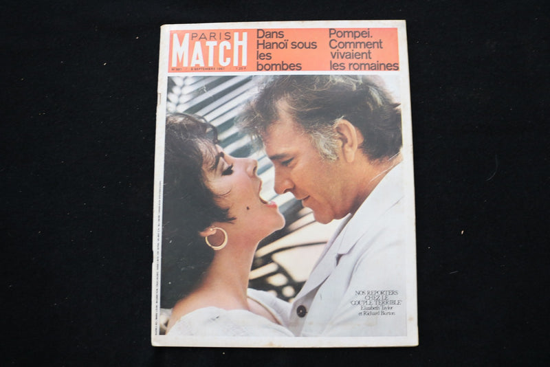 1967 SEP 9 PARIS MATCH MAGAZINE - LIZ TAYLOR & RICHARD BURTON COVER - E 25884