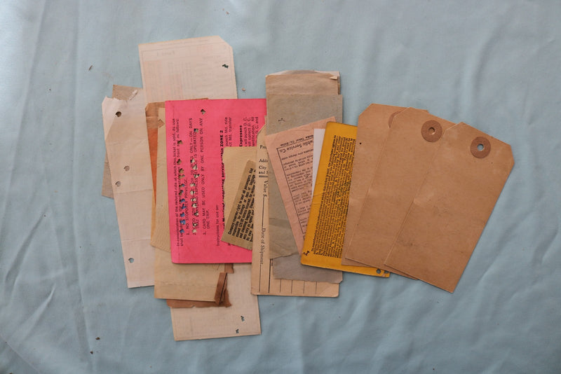 1920'S-1961 RAILROAD AND BUS TICKETS - 25 PIECES - K 3322
