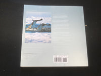 1997 THE WORLD OF THE ARCTIC WHALES SOFTCOVER BOOK - R 735Q