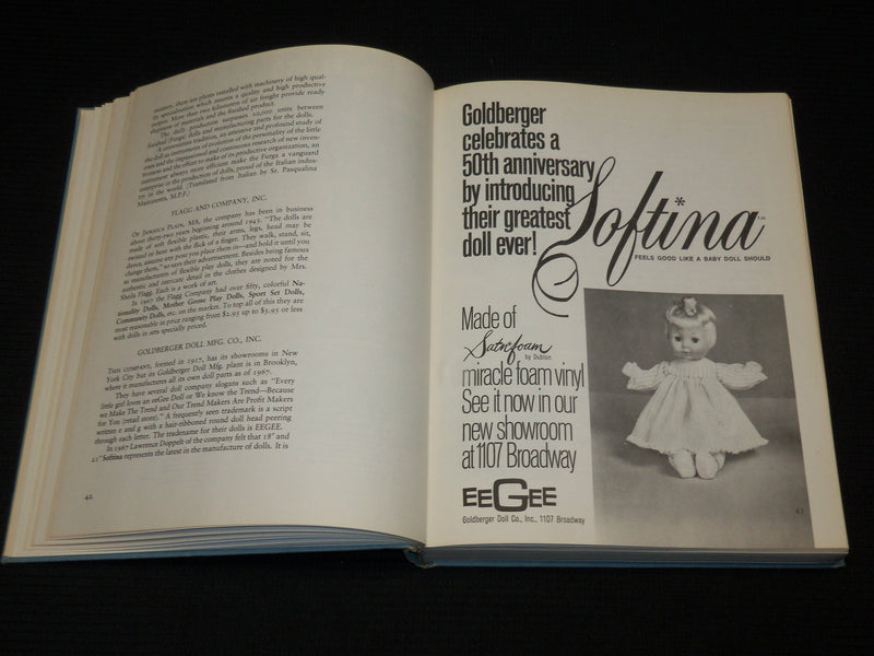 1978 CAVALCADE OF DOLLS HARDCOVER BOOK BY RUTH S. FREEMAN - R 717V