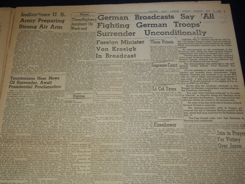 1945 MAY 7 TAUNTON DAILY GAZETTE NEWSPAPER - EUROPEAN WAR OVER - NT 9465