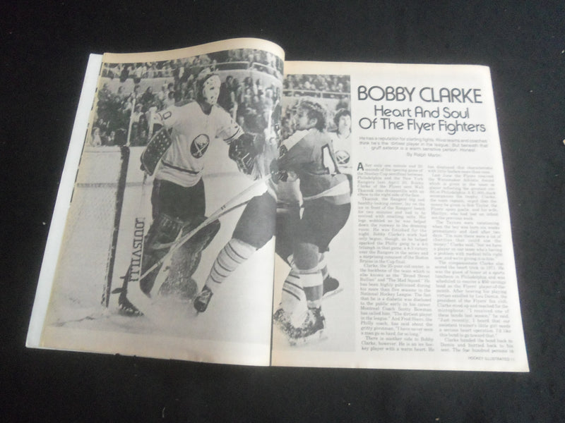 1975 MARCH HOCKEY ILLUSTRATED MAGAZINE - BOBBY CLARKE COVER - B 6235D