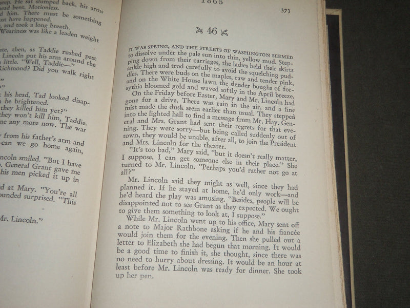 1943 MR. LINCOLN'S WIFE BY ANNE COLVER HARDCOVER BOOK - KD 4426