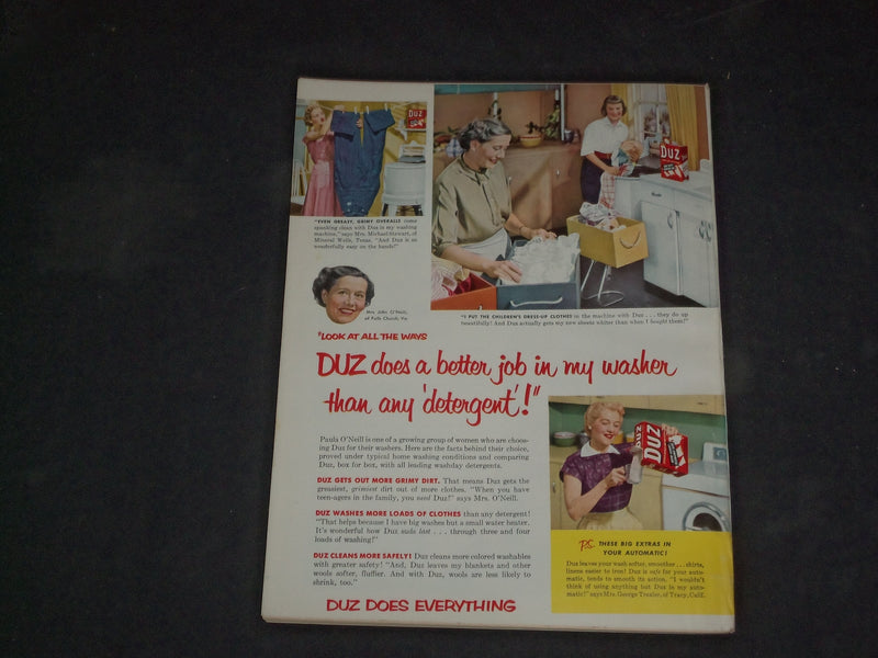 1953 MARCH WOMAN'S DAY MAGAZINE - GIRL IN HAT COVER - B 4051