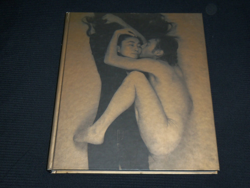 1991 ANNIE LEIBOVITZ PHOTOGRAPHS 1970-1990 HARDCOVER BOOK - NICE PHOTOS - R 721I