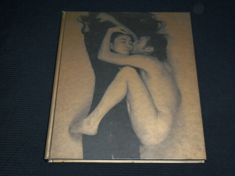 1991 ANNIE LEIBOVITZ PHOTOGRAPHS 1970-1990 HARDCOVER BOOK - NICE PHOTOS - R 721I