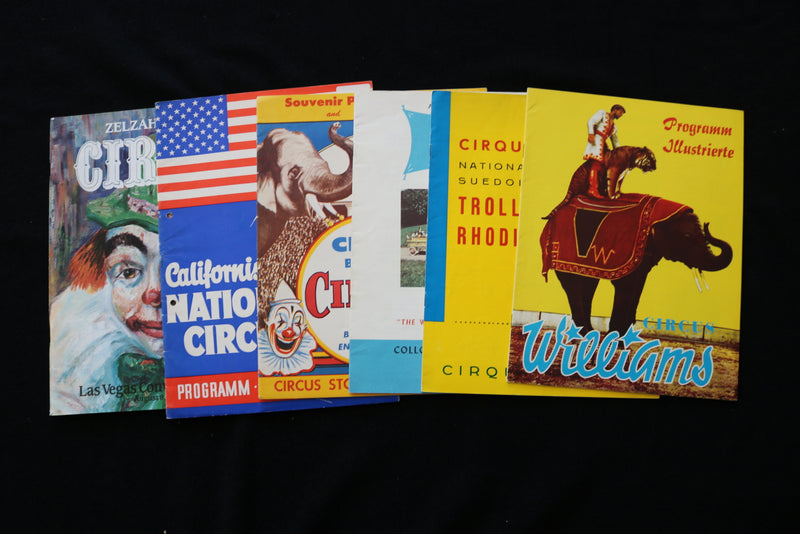 1930'S-1970'S CIRCUS PROGRAMS AND MAGAZINES - LOT OF 60 - O 3667