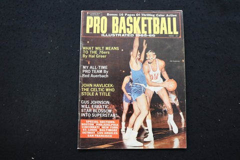 1965-66 PRO BASKETBALL ILLUSTRATED MAGAZINE - WILT CHAMBERLAIN COVER - B 3428T