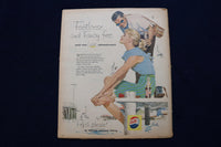 1958 AUGUST 10 PARADE MAGAZINE - ELIZABETH TAYLOR & MICHAEL TODD COVER - E 22351
