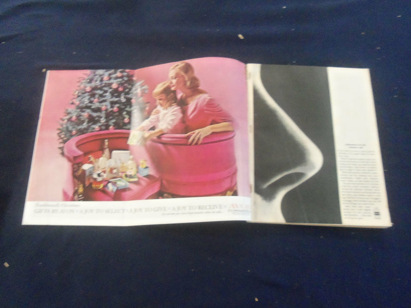 1963 NOVEMBER GOOD HOUSEKEEPING MAGAZINE - NICE COVER, ARTICLES & ADS - F 252T